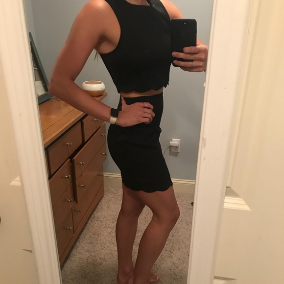 Tobi black two piece! - Picture 2 of 4